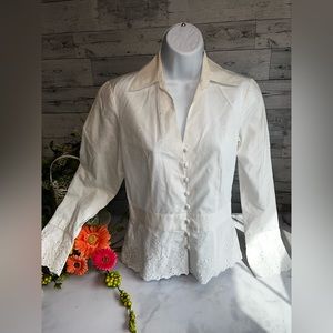 Ann Taylor white embroidery blouse size 4.